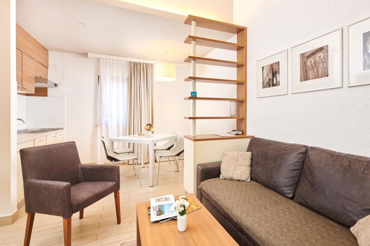Apartments Galijot Plava Laguna Porec Exterior photo