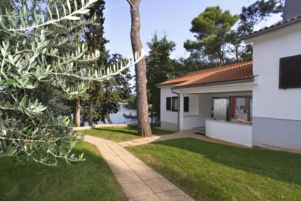 Apartments Galijot Plava Laguna Porec Exterior photo