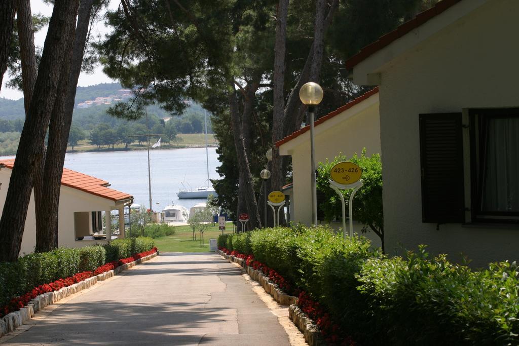 Apartments Galijot Plava Laguna Porec Exterior photo
