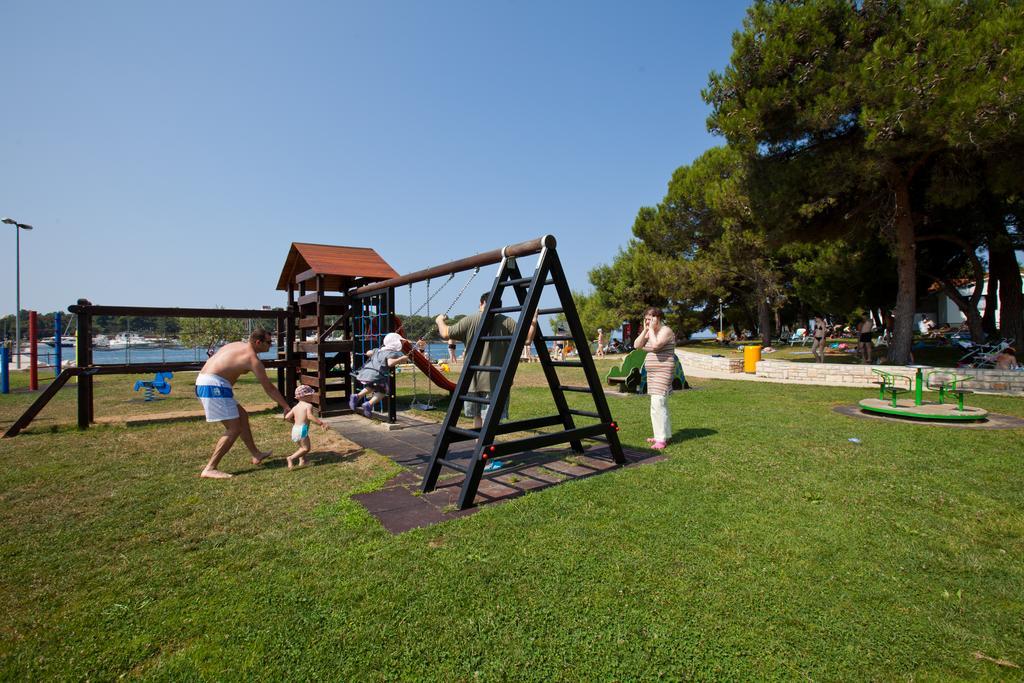 Apartments Galijot Plava Laguna Porec Exterior photo