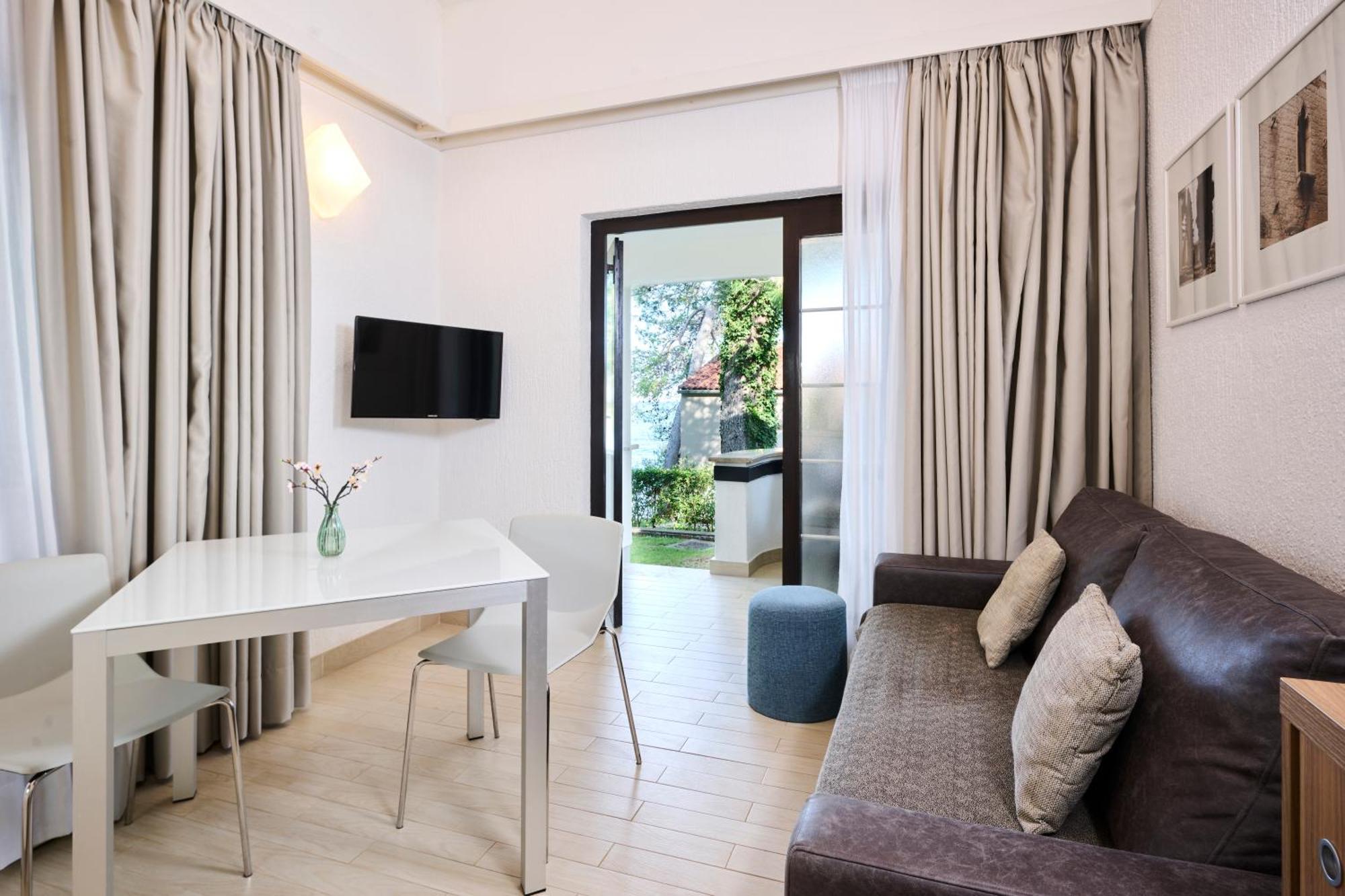Apartments Galijot Plava Laguna Porec Exterior photo